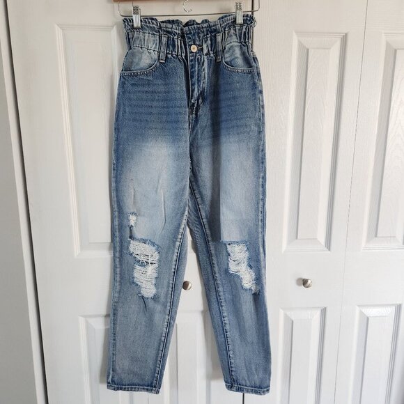 Kancan Elastic Waist Light Wash Distressed Jeans - Picture 7 of 8